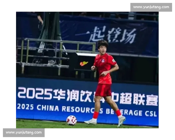 留洋小将刘锦程西海岸试训获好评，中场新星崭露头角