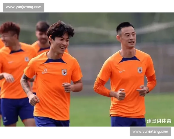 泰山队场边争议事件:彭欣力替补登场 2 分钟染红离场 泰山队场边争议事件:彭欣力替补登场 2 分钟染红离场